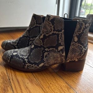 Madewell Chelsea Boots